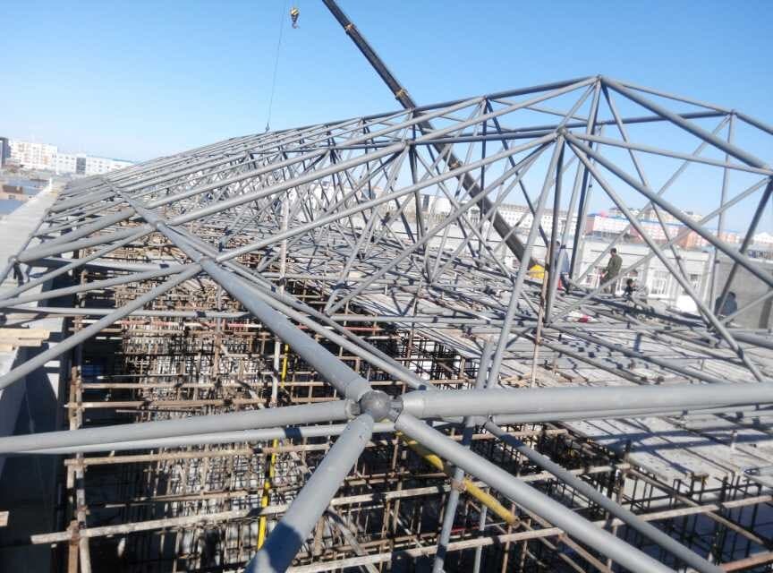 义乌商贸城屋顶网架工程